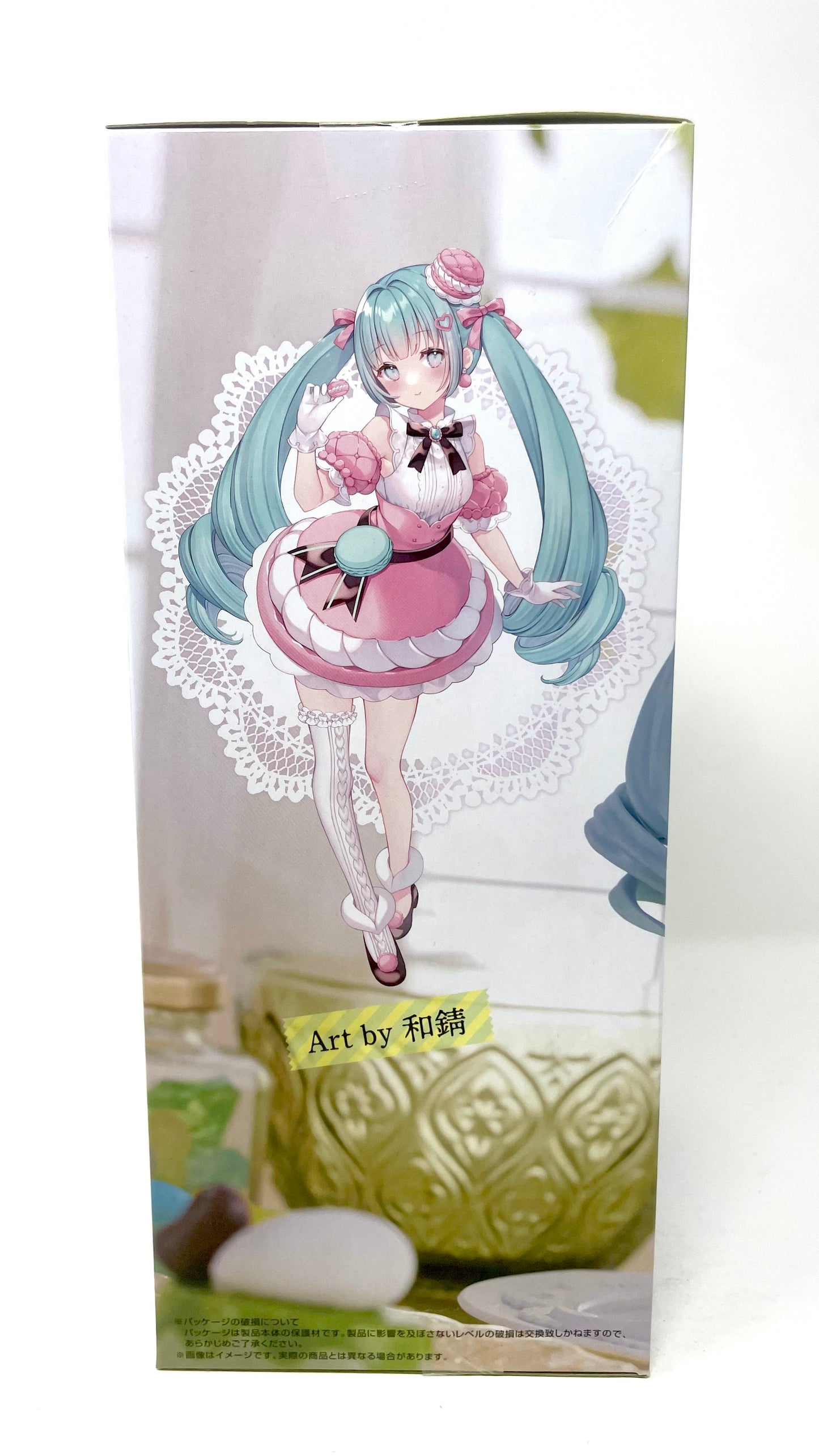 FuRyu - Exceed Creative SweetsSweets Hatsune Miku Figure (Citron Macaron Ver.)