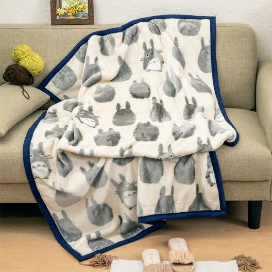 My Neighbor Totoro Polyester Meyer Half Blanket [Big Totoro Silhouette]