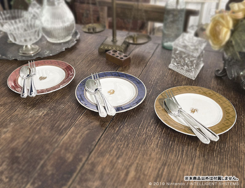 Fire Emblem: Three Houses Plate & Cutlery Set [Golden Deer]