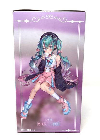FuRyu - Hatsune Miku Noodle Stopper Figure [Koisuru Sailor Fuku - Purple ver.]