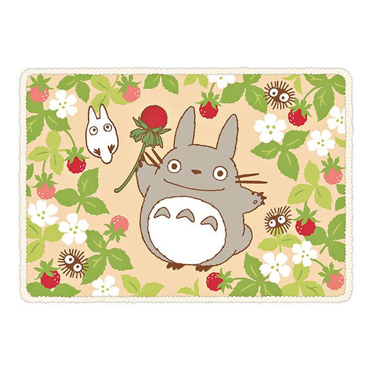 My Neighbor Totoro Lap Blanket [Found a Strawberry]